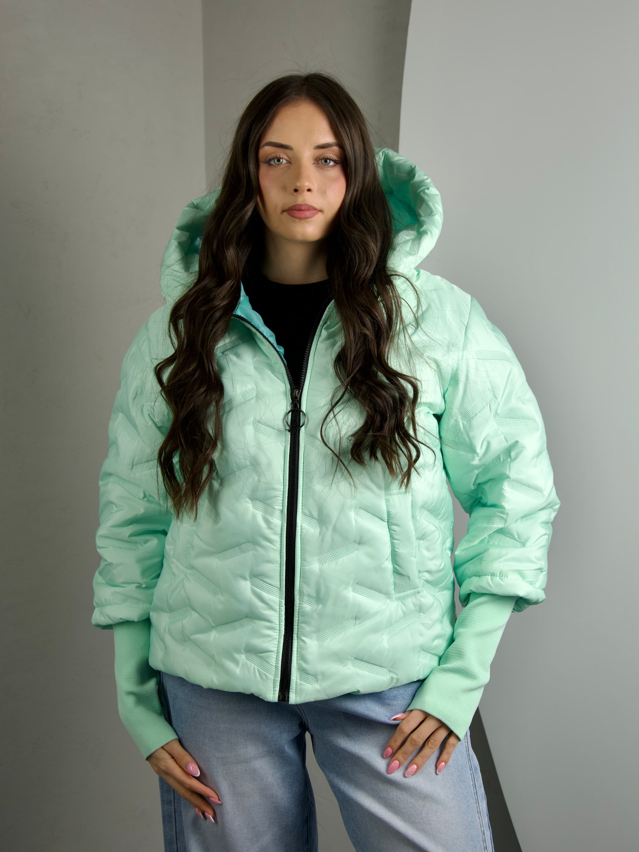 Spring jacket with knitted sleeves