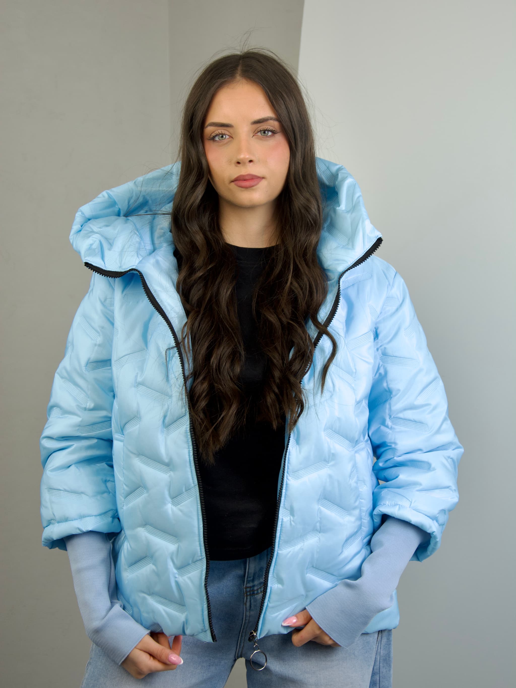 Spring jacket with knitted sleeves