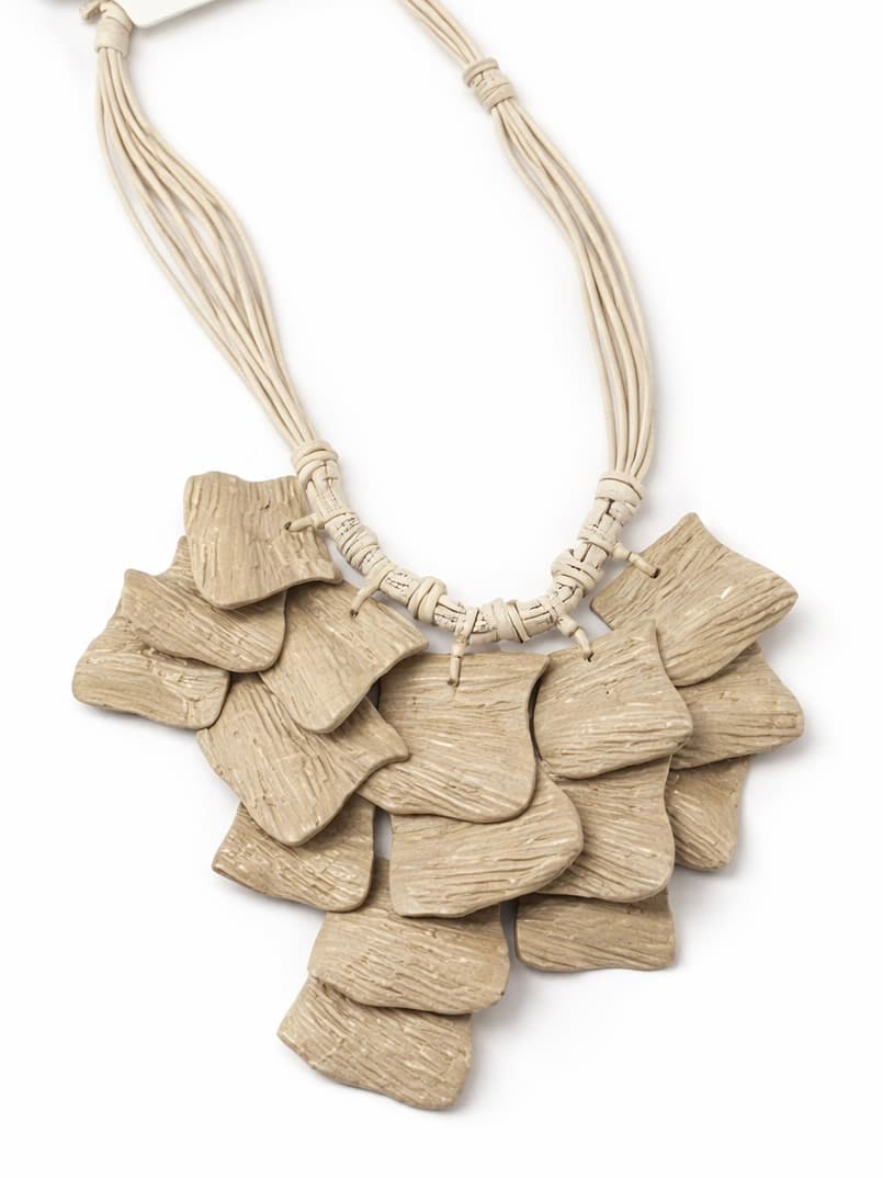 Necklace with ivory stones